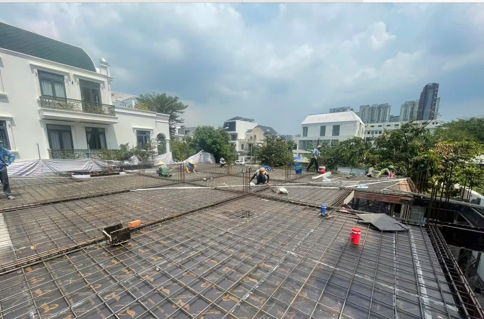 XÂY DỰNG BIỆT THỰ